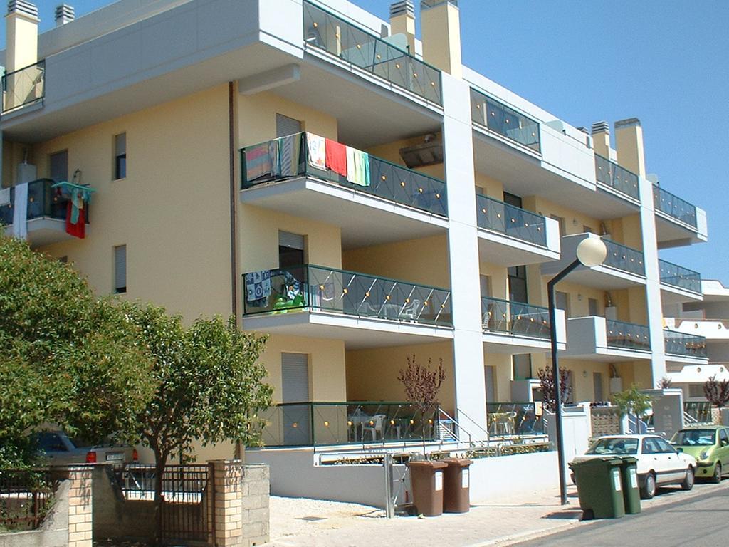 Girasole Apartment Martinsicuro Exterior photo