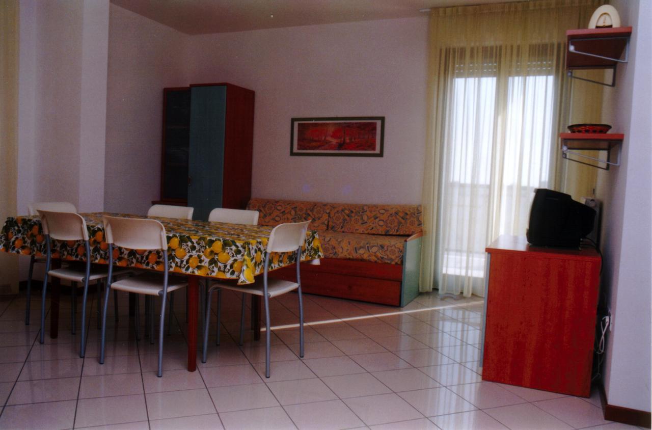 Girasole Apartment Martinsicuro Exterior photo
